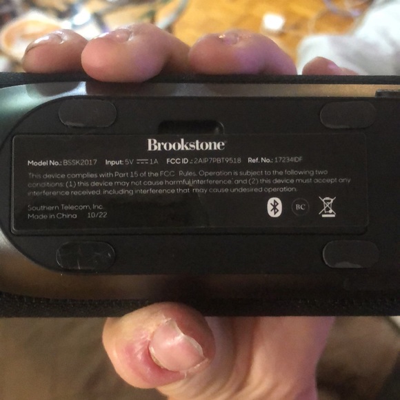 BNWOB Brookstone 17.5 Elite Pulse Sound Bar - Picture 5 of 5